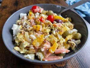 5 minute Keto Eggs with Salmon, High protein, Low overall calories